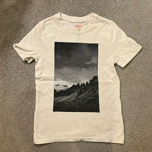 Cat & Jack Graphic Tee (Like New)